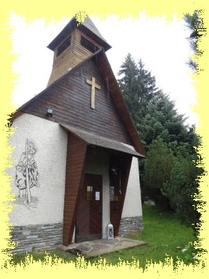 kleine Kapelle mit der Wunschglocke